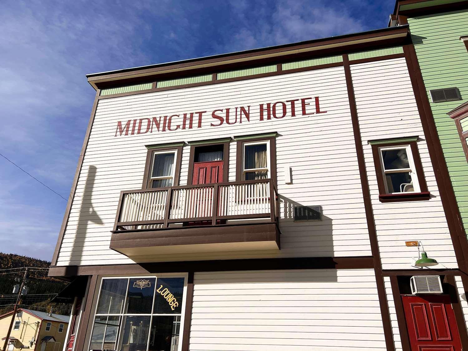 Midnight Sun, A Coast Hotel Dawson City Exterior photo